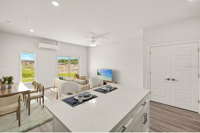 Foto del edificio - 14987 SUNSET EVE Loop