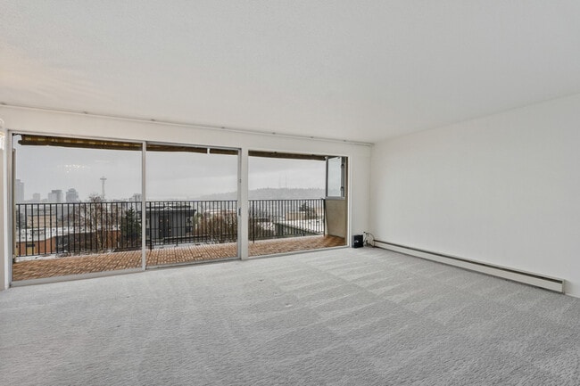 Building Photo - 505 Belmont Ave E