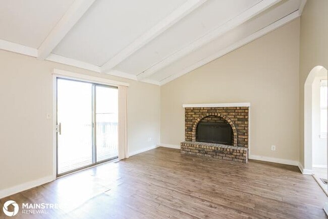 Building Photo - 332 S Kendall Ave