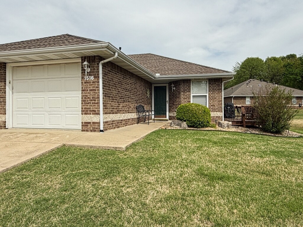 Foto principal - 1516 Meadowhill Dr
