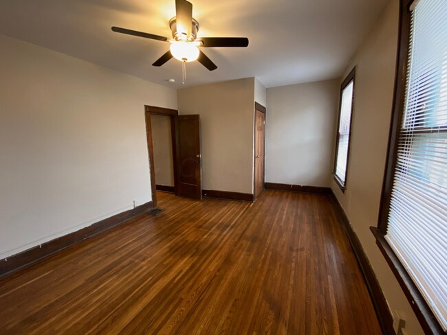 Foto del edificio - 301 E 19th Ave