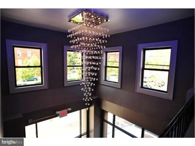 Building Photo - 1 br, 1 bath Condo - 700 New St Unit 203