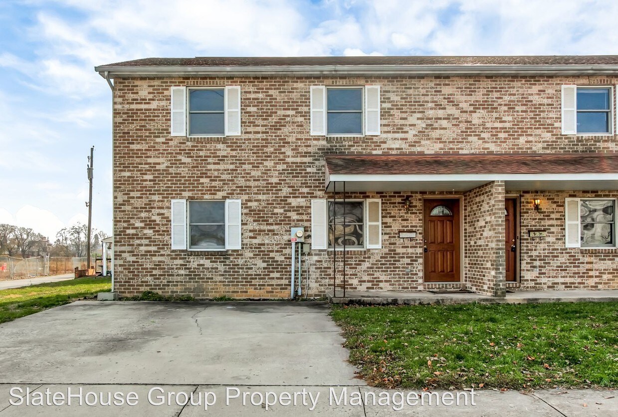 Primary Photo - 3 br, 1.5 bath Apartment - 90-92 B St 90 B St