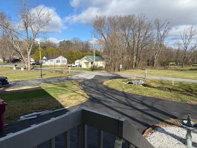 Building Photo - Beautiful Home behind ETSU and 5 minute drive to VAMC
