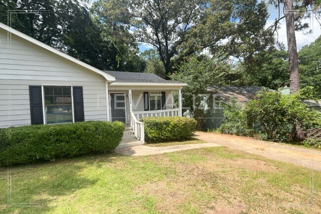 Foto del edificio - COMING SOON!! 3 Bed 1 Bath with Large Yard