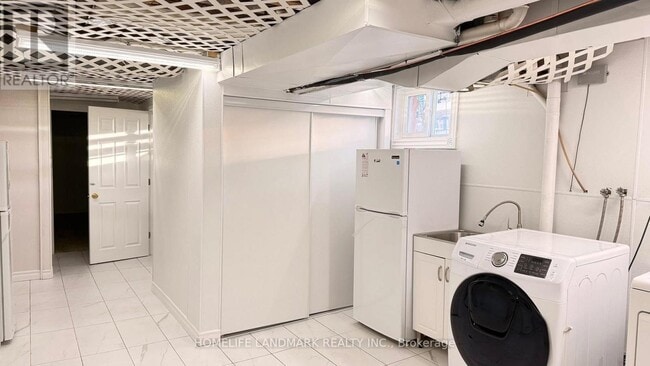 Building Photo - 26 Kentish Crescent