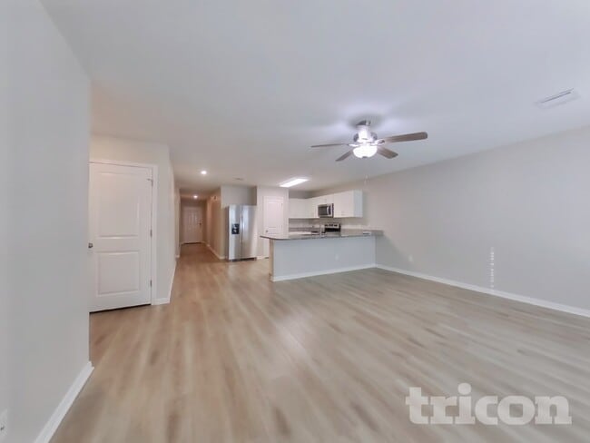 Building Photo - 15676 Del Norte Dr