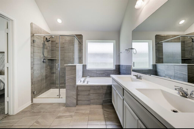 Building Photo - 6807 Northchester Dr