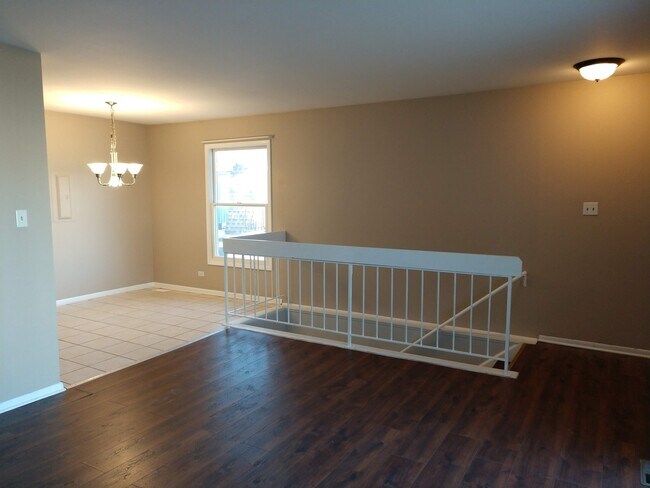 Building Photo - 466 Onyx Ct