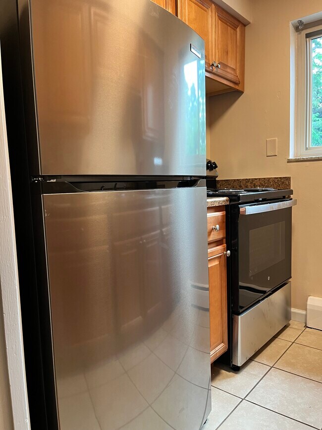 Foto del edificio - 8 Kenny Ct