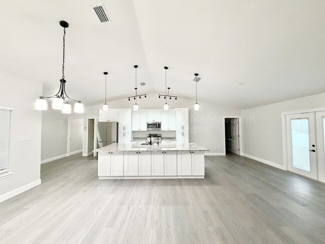 Photo - 1080 W Riviera Blvd House