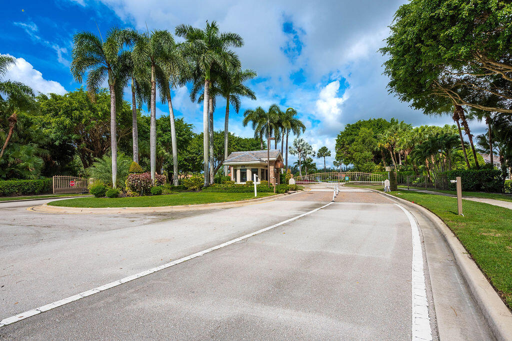 Foto principal - 7828 Dorchester Rd