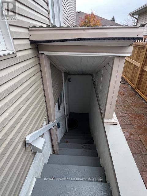 Building Photo - 685 Everlasting Crescent