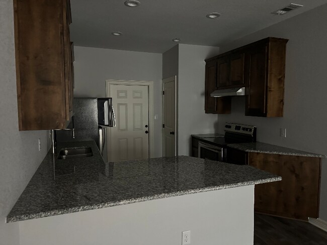 Building Photo - 204 Northwood Blvd