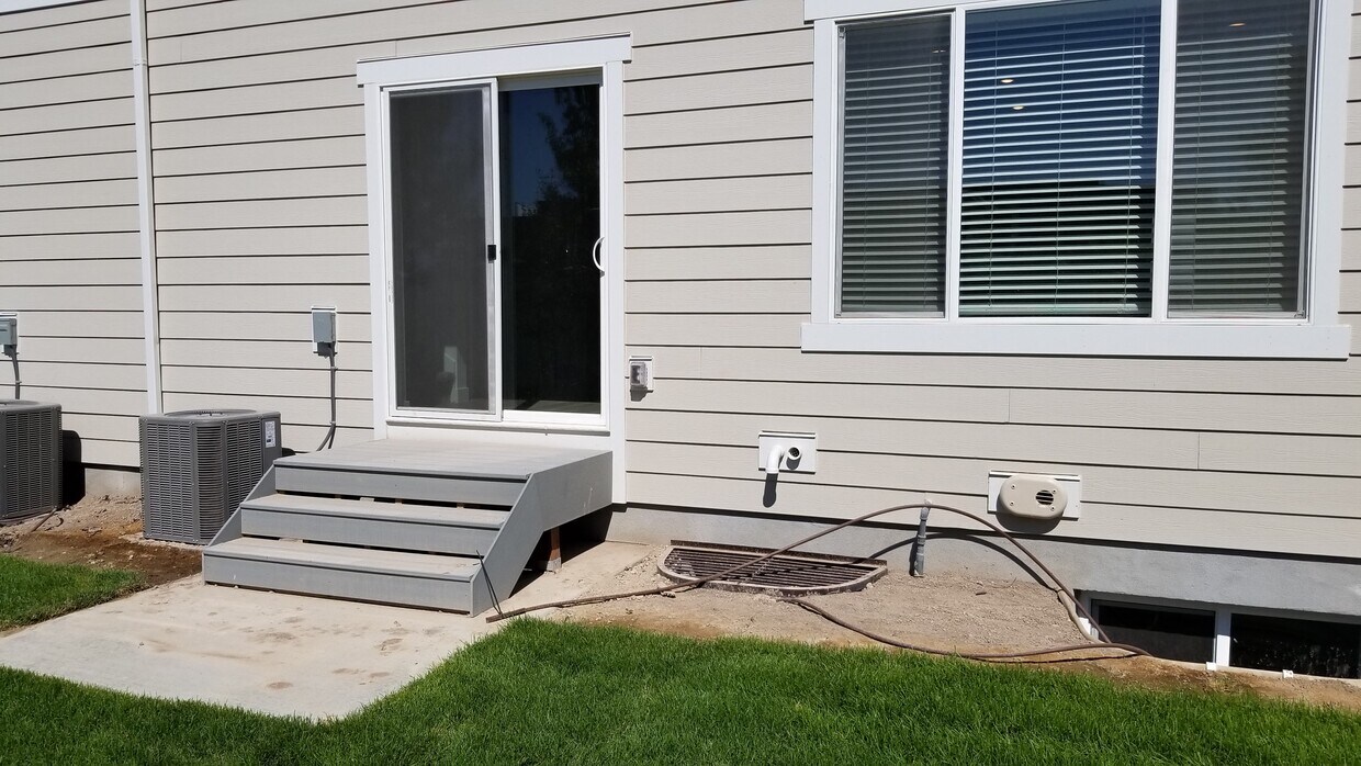 Building Photo - 11458 S Hollybrook Loop