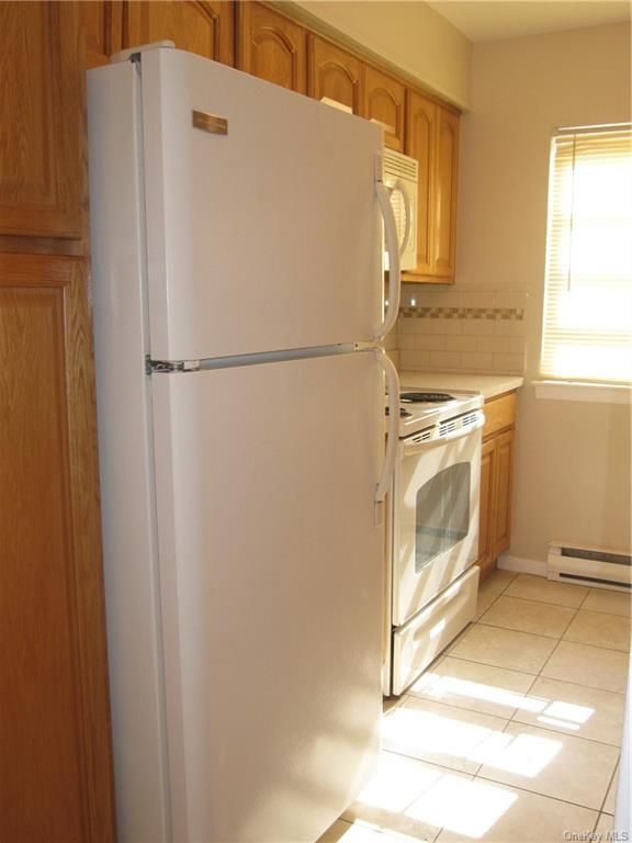 Kitchen - 615 Woodland Hills Rd