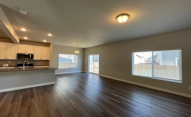 Building Photo - 12933 E Louisiana Ave
