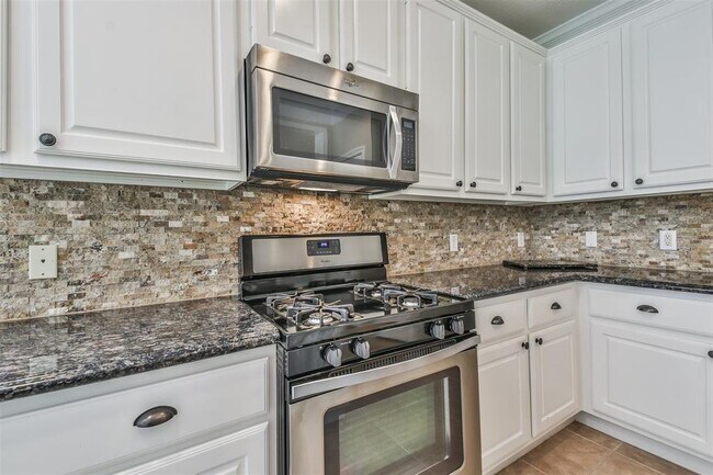 Building Photo - 24031 Bonnamere Ln