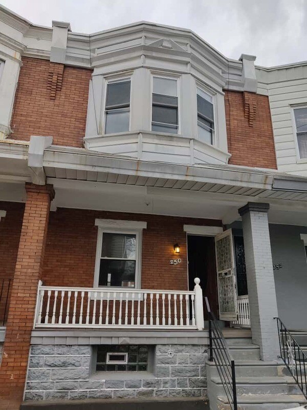 Photo - 250 N Salford St House