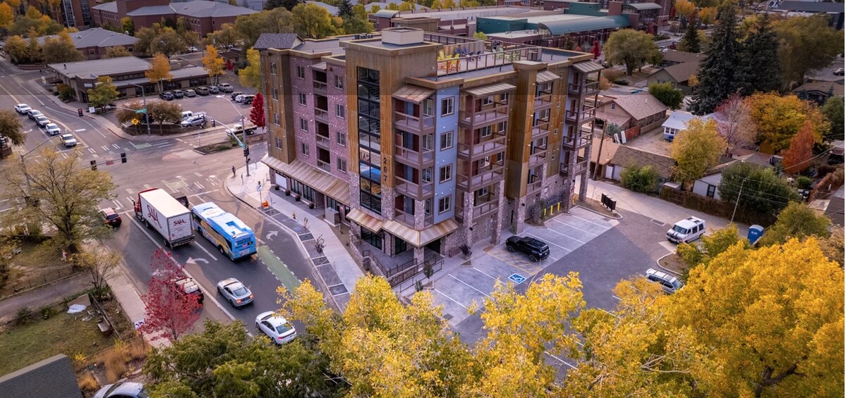 Foto principal - 207 S Beaver St