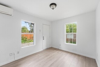 Building Photo - 8038 Record St