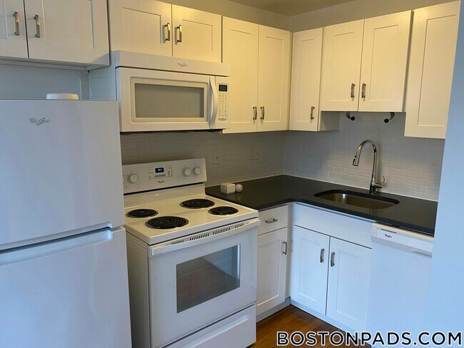 Foto del edificio - 134 Summer St