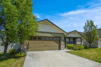 Building Photo - 2724 Sommersby Wy N