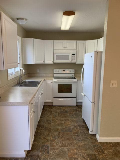 Building Photo - 3 bedroom in Billings MT 59105