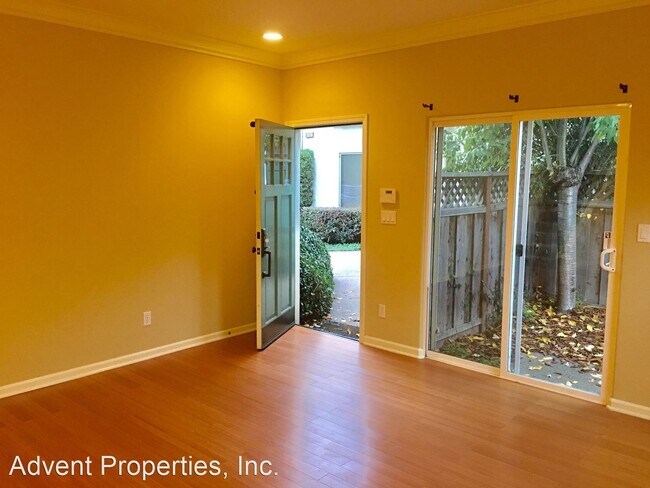 Foto del edificio - 2 br, 2 bath House - 3719A Maybelle Avenue