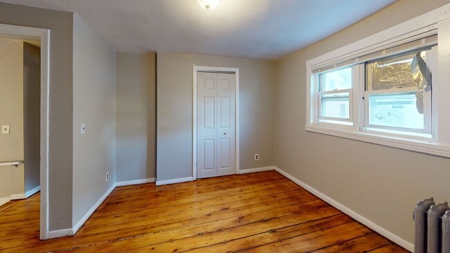 Building Photo - CONTEMPORARY 2 Bed in Brighton