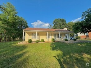 Building Photo - 174 Willow Oak Terrace