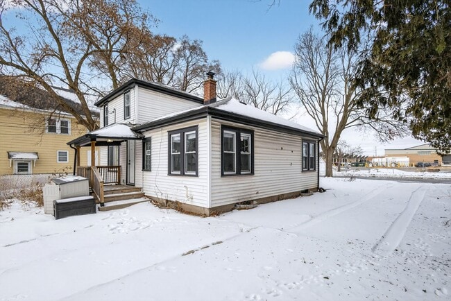 Foto del edificio - 1631 W Custer Ave