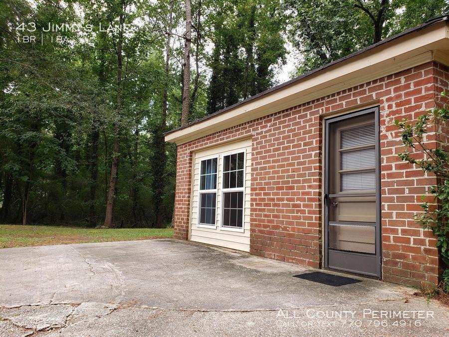 1 Bedroom Efficiency Apartment all Utiliti... House Rental in