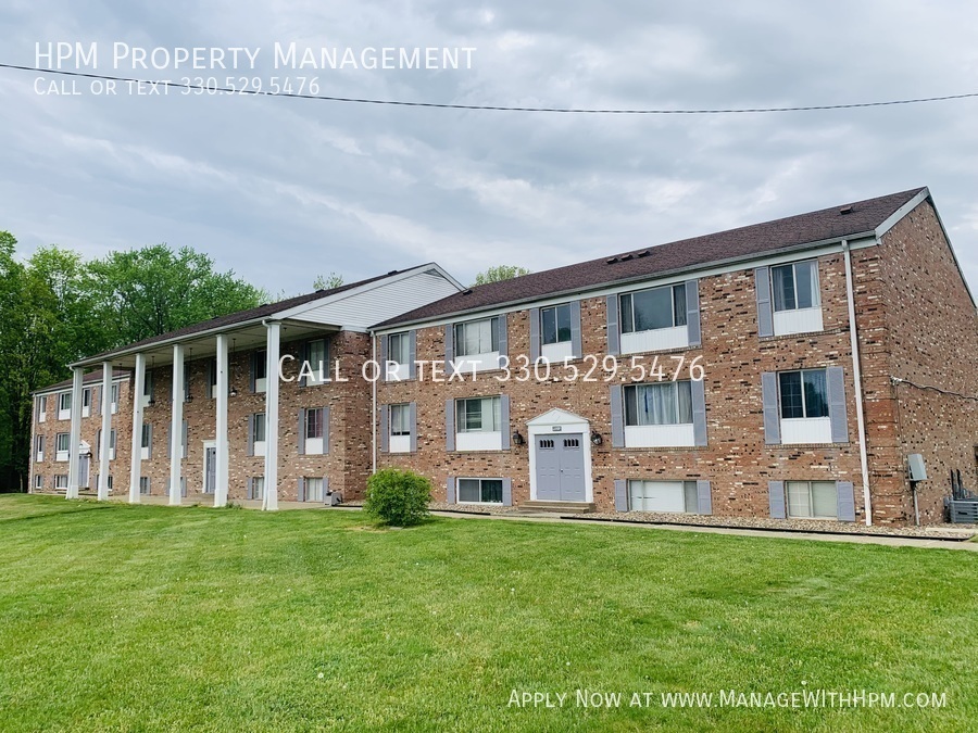 Primary Photo - Spacious Updated Plain Township Apartment!