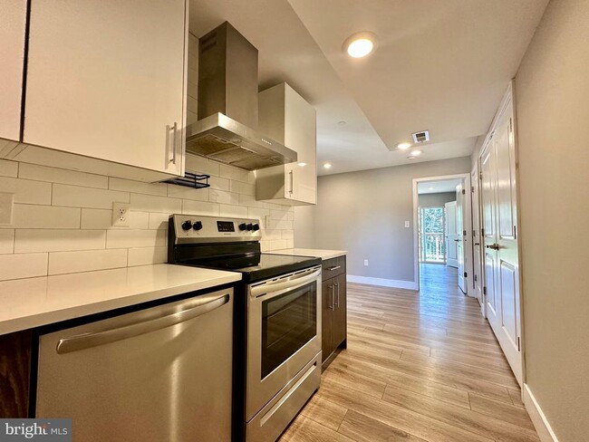 Foto del edificio - 1741 Fontain St