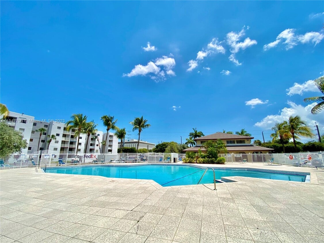 8145 NW 7th St Unit 103, Miami, FL 33126 Condo for Rent in Miami