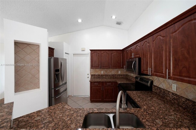 Building Photo - 1289 Majesty Terrace