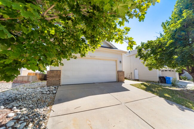 Foto del edificio - 4627 Bittercreek Dr