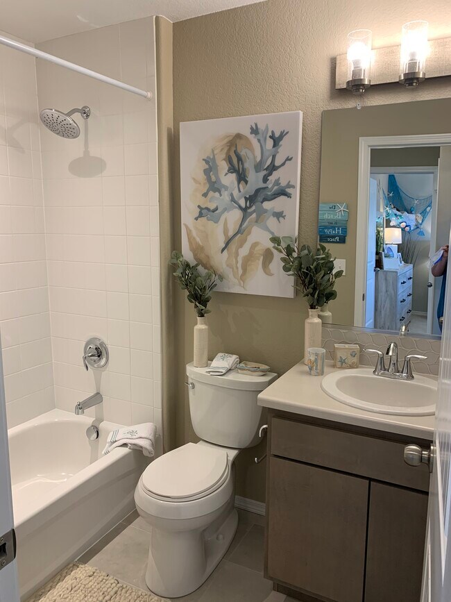 Foto del edificio - 3731 Vineyard Cir