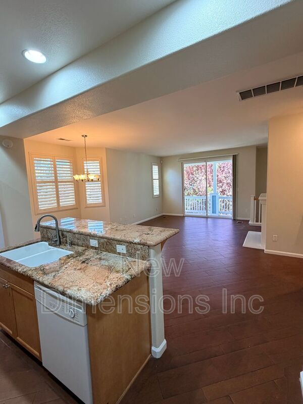 Building Photo - 299 Gramercy Lane