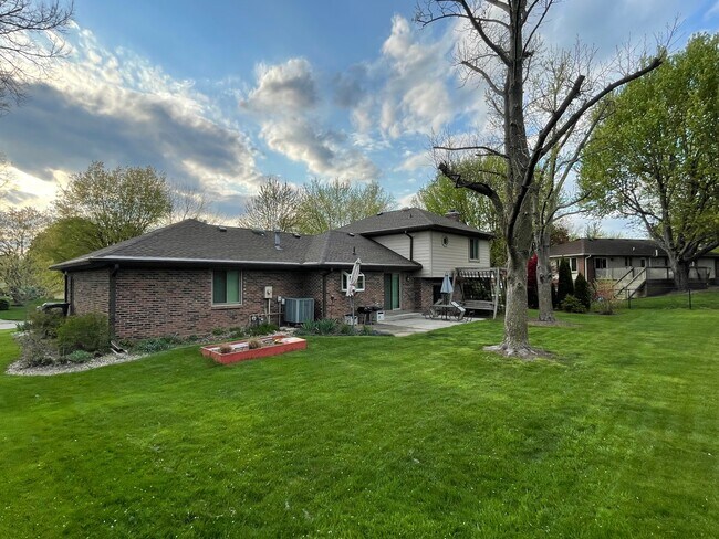 Back yard - 653 Moccosin Rd