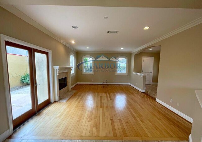 Foto del edificio - 2320 Harriman Ln