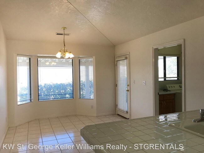Building Photo - 3 br, 2 bath House - 2398 S Canterbury Road