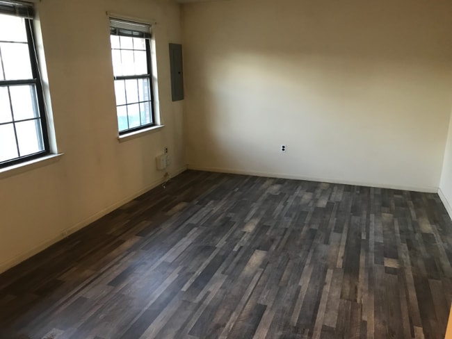 Photo - 4 Bavarian Ln Townhome