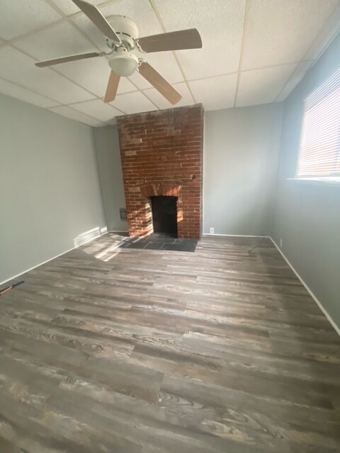 living room - 443 North Ave