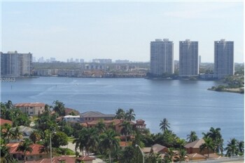 Primary Photo - 19380 Collins Ave