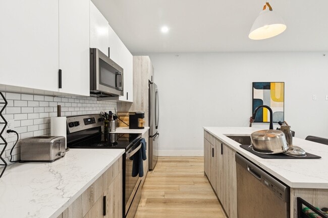 Photo - 3849 Lancaster Ave Apartment