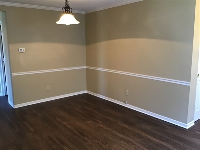 Building Photo - 1232 N Aberdeen Drive