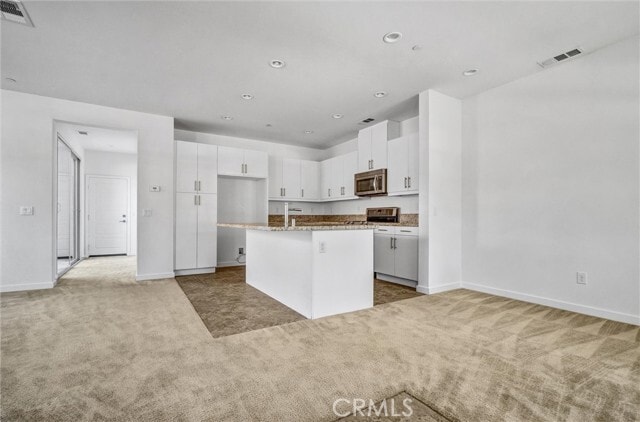 Building Photo - 115 Wild Rose