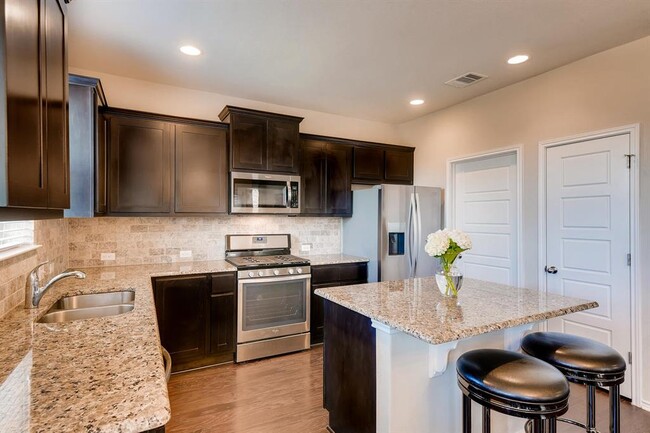 Foto del edificio - 9517 Hunter Ln